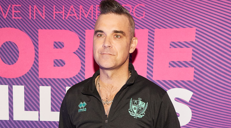 Robbie Williams megmutatta a fenekét /Fotó: Northfoto