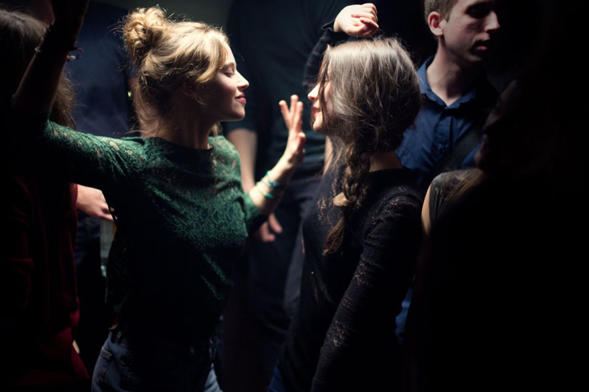 "Oddychaj": Niebezpieczne związki. RECENZJA filmu Mélanie Lauren