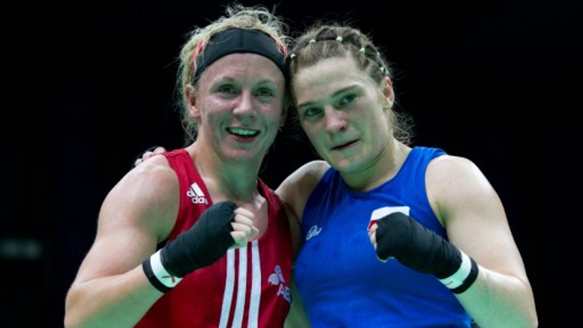 Magdalena Wichrowska (64 kg, GUKS Carbo Gliwice) i Sandra Kruk (57 kg, Kontra Elbląg) wywalczyły srebrne medale podczas mistrzostw świata w boksie, które rozgrywane są w Qinhuangdao.