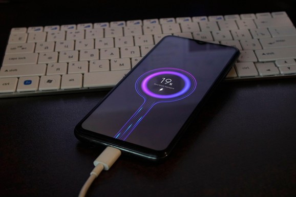 Promenite ove 3 skrivene Android postavke i baterija na telefonu će vam neuporedivo duže trajati