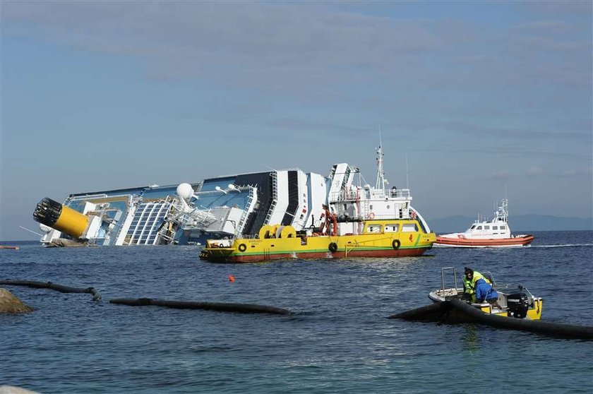 Tajemnicza kobieta na mostku Costa Concordii!