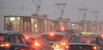 Tragedia w stolicy. Pieszy zmiażdżony przez tramwaj