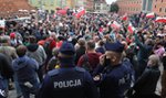 Uważają, że pandemii nie ma i protestują. Szokujące obrazki z Polski