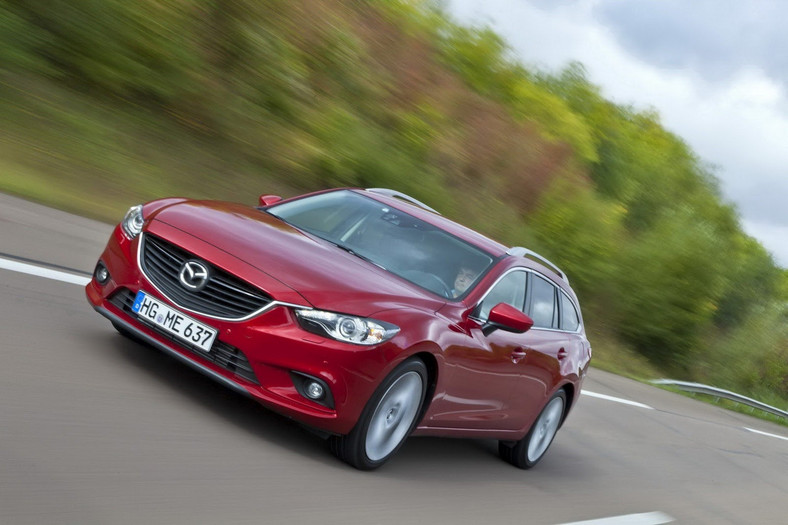 Wiemy jak jeździ nowa Mazda 6: nareszcie ma to coś!