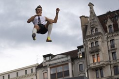 Armand Duplantis skoczył o tyczce 6,07 m. To najlepszy tegoroczny wynik na świecie