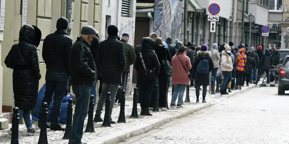 Kolejki do testowania we Wrocławiu