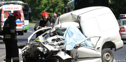 Zderzenie autobusu z osobówką