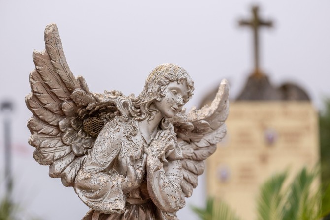 Od neobičnih oblaka do leptira i snova: Ovo je 12 sigurnih znakova da vas čuvaju anđeli