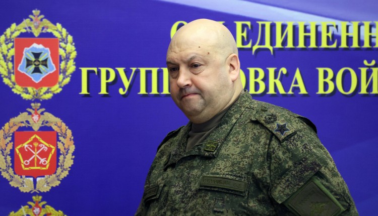 Generał Surowikin pomagał Prigożynowi? Sensacyjne doniesienia NYT"