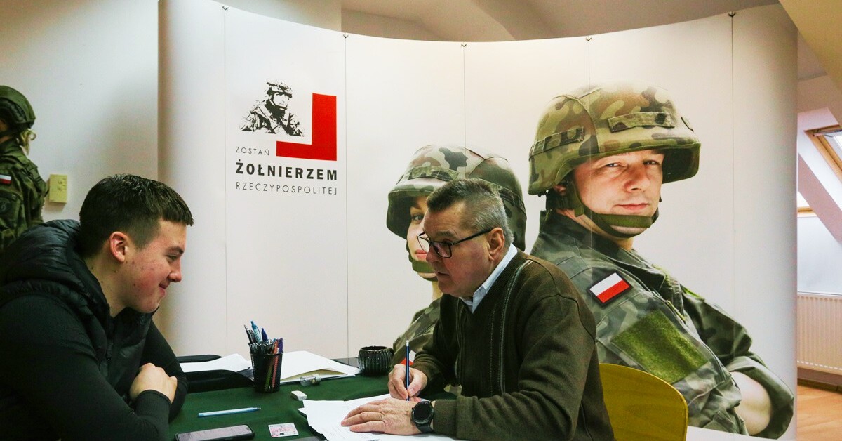 Powołania do wojska 2026: MON ujawnia limity i listę roczników. Sprawdź, kto dostanie wezwanie