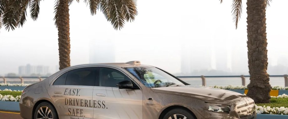 Mercedes-Benz stawia na robotaksówki. Mało kto się tego spodziewał