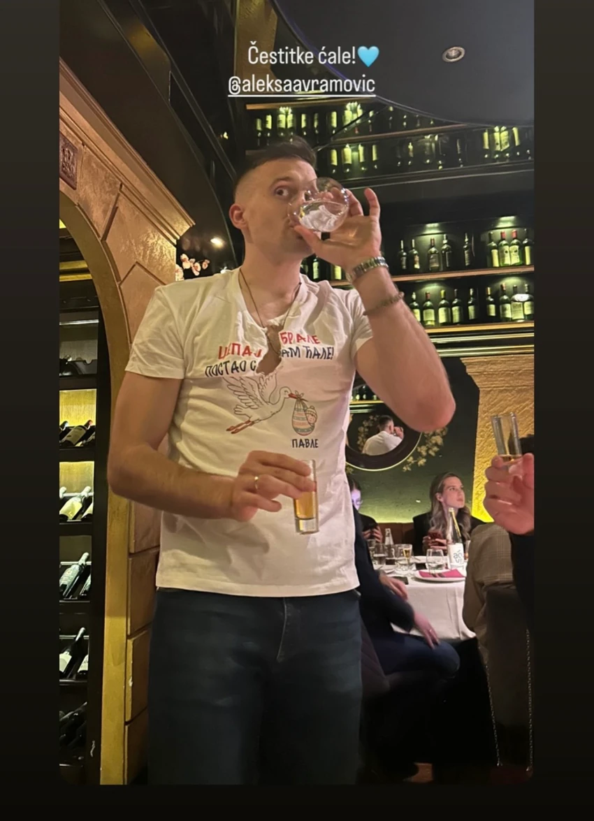 Aleksa Avramović slavio rođenje sina