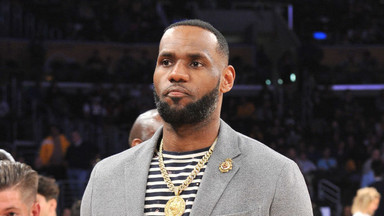 LeBron James i Lakers liderami sprzedaży koszulek i pamiątek