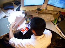 Jak żyją trybiki wielkich koncernów