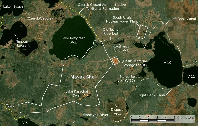 Widok z satelity na zakłady Czelabińsk-40 tu oznaczone jako "Mayak Site"