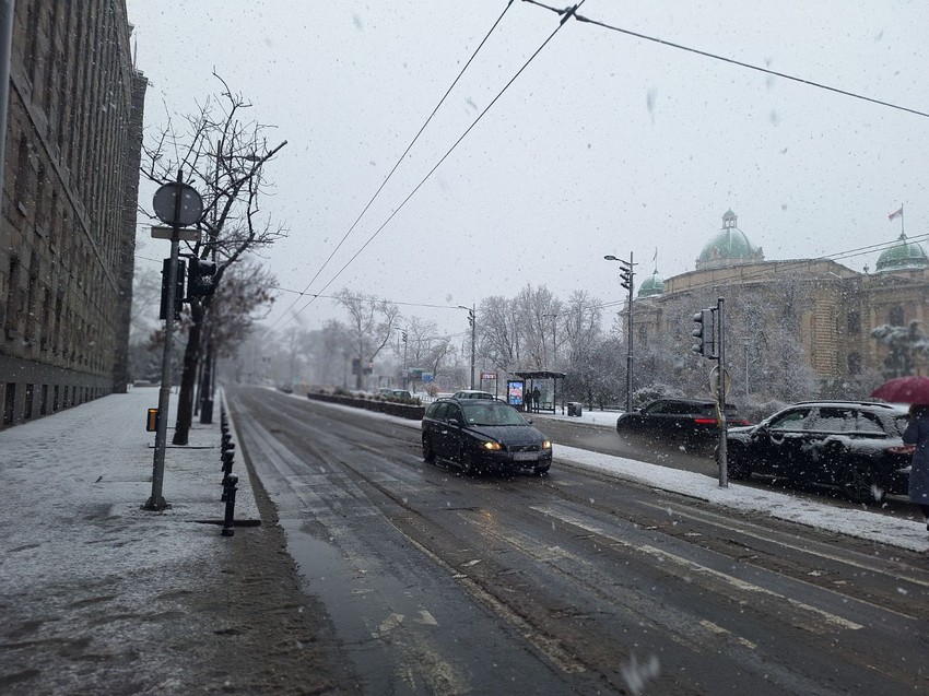 Ne prestaje da veje u Beogradu