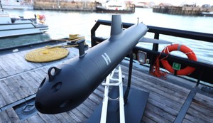 Podvodna jedrilica "SG-1 Fatom"