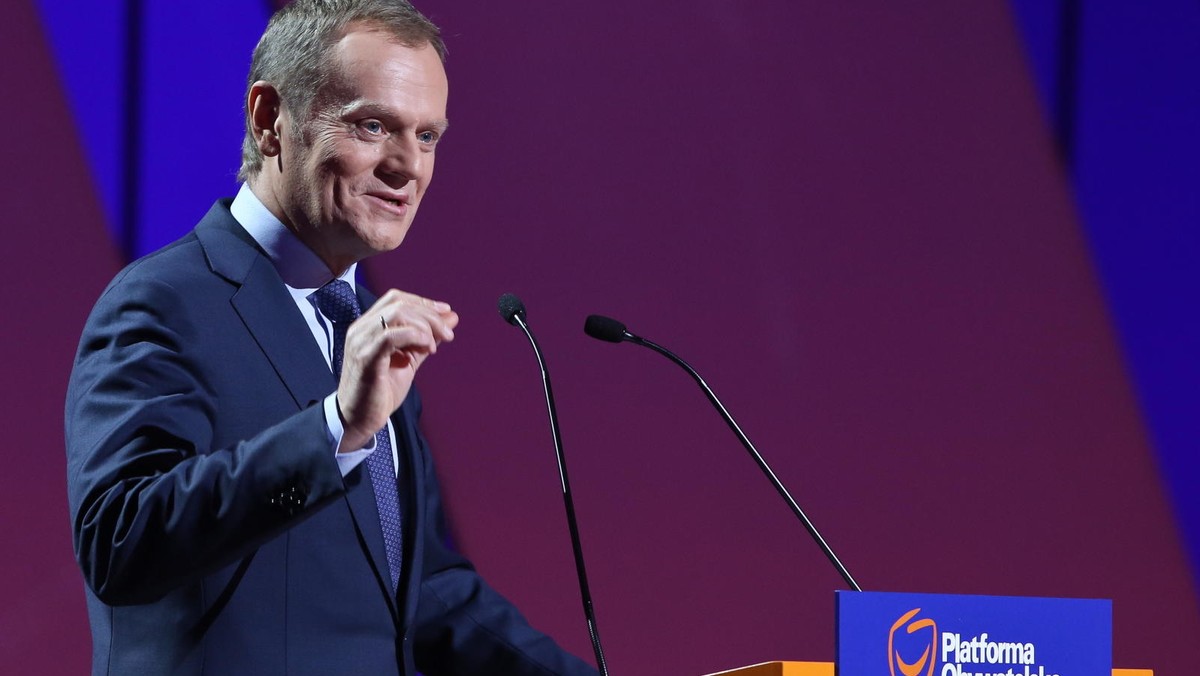 Polakom potrzebna jest praca i bezpieczna płaca - mówił premier Donald Tusk na sobotniej konwencji krajowej PO w Warszawie. Jak przekonywał, jego ekipa ma precyzyjny plan dla polskich rodzin.