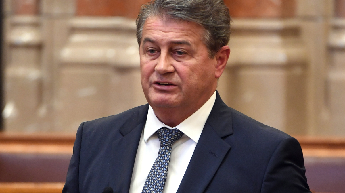 A fideszes parlamenti képviselő Nyíradony független polgármesterjelöltjéről: „Az egy beköltöző roma”