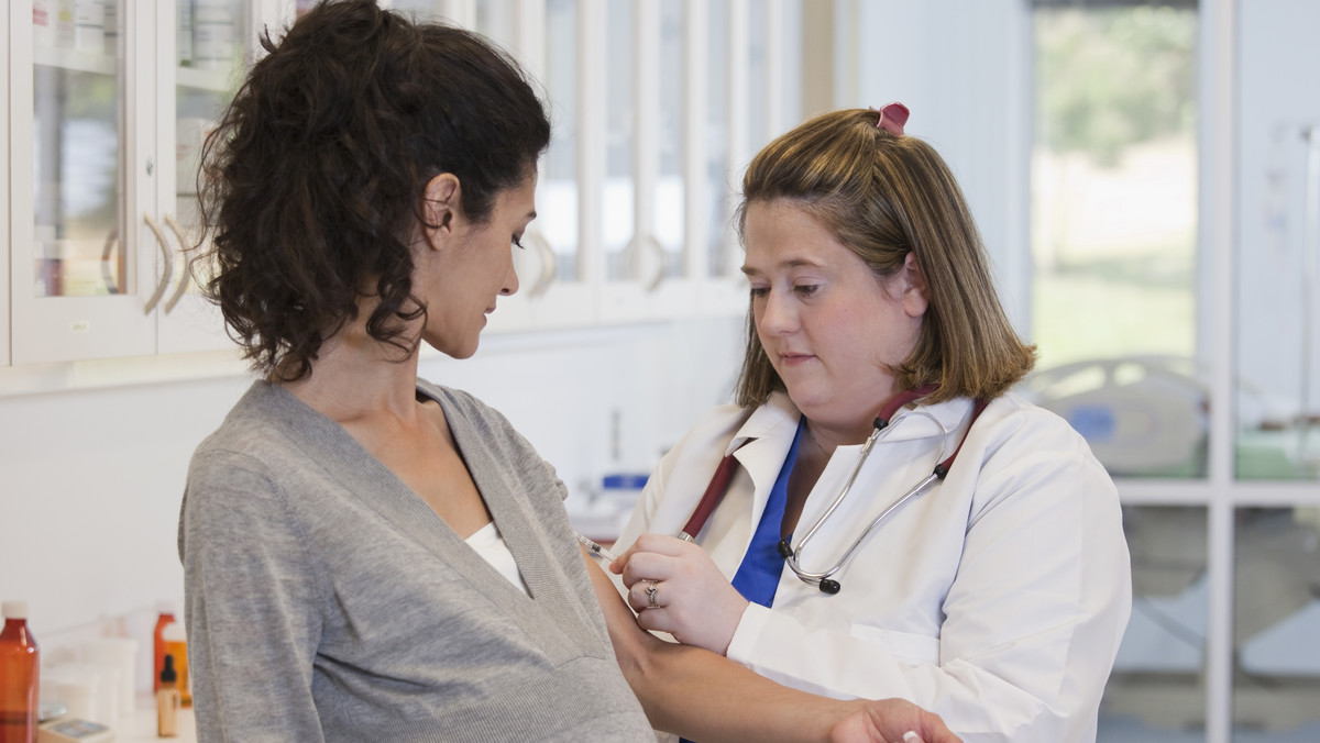 Szczepienie na odrę w ciąży: czy jest możliwe? Jakie szczepienia w ciąży?