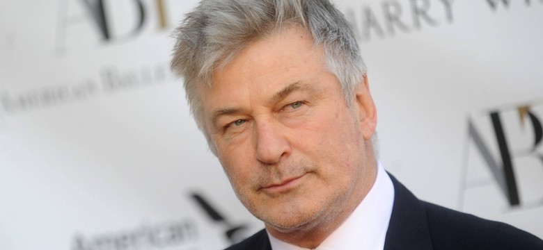 Alec Baldwin zabiera głos po tragedii na planie. "Moje serce jest złamane"