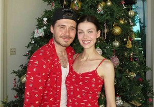 Snaja Viktorije Bekam pokazala nove zube, pratioci joj zagorčali praznike: "Tužno je to što si uradila"