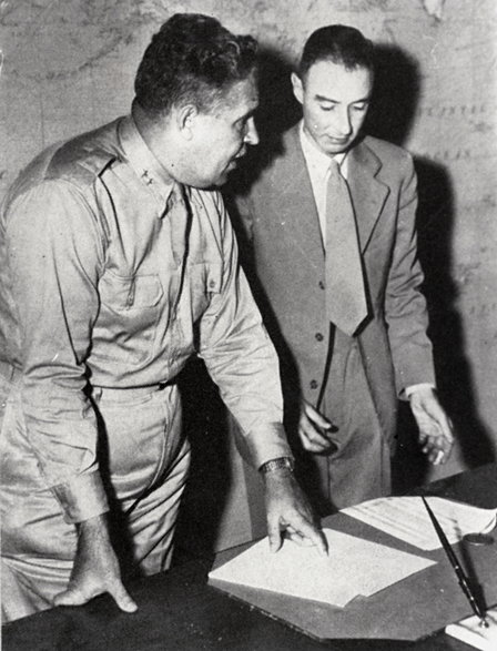 Leslie Groves i Robert Oppenheimer