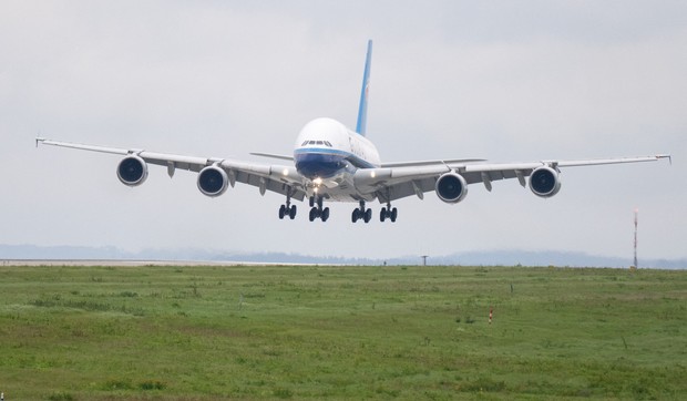 ilustracija, aerodrom u Drezdenu