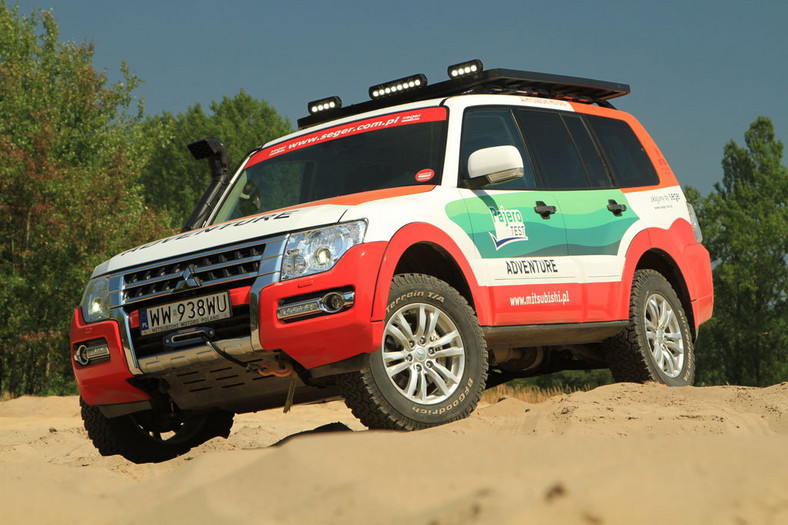 Mitsubishi Pajero 3.2 DID Instyle  - na pohybel SUV-om