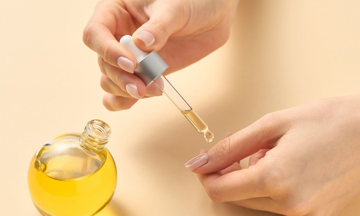 Po tym serum z kolagenem paznokcie są twarde jak skała. „Nie muszę już chodzić do kosmetyczki”