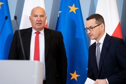 Minister finansów Tadeusz Kościński i premier Mateusz Morawiecki