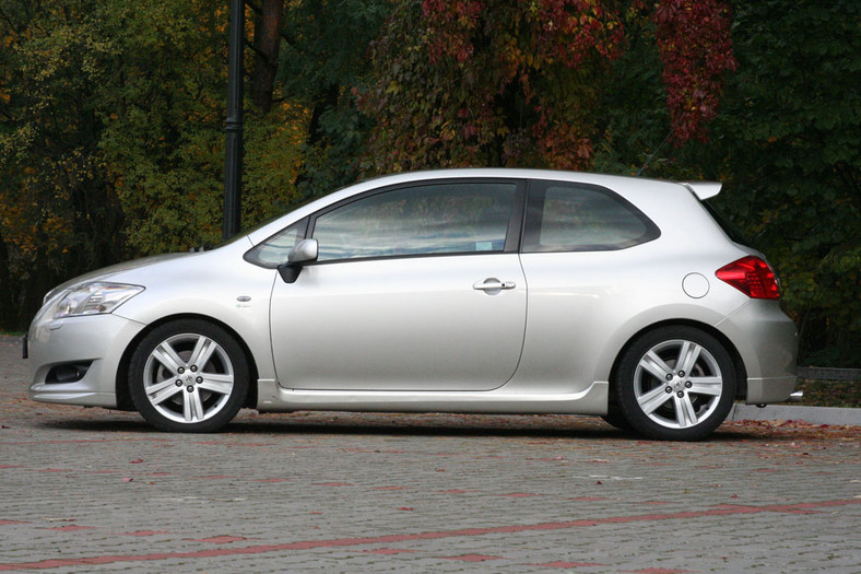 Prezentacja: Toyota Auris I (2007-14) - które nadwozie wybrać