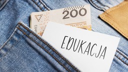 Dodatkowe pieniądze dla części nauczycieli? Jest wniosek do MEN