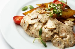 Pyszny obiad na piątek. Podajemy przepis, Ty gotujesz. Ryba zapiekana z pieczarkami