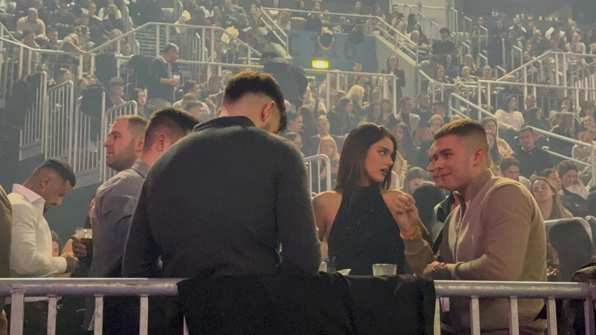 Ćerka Saše Matića na koncertu