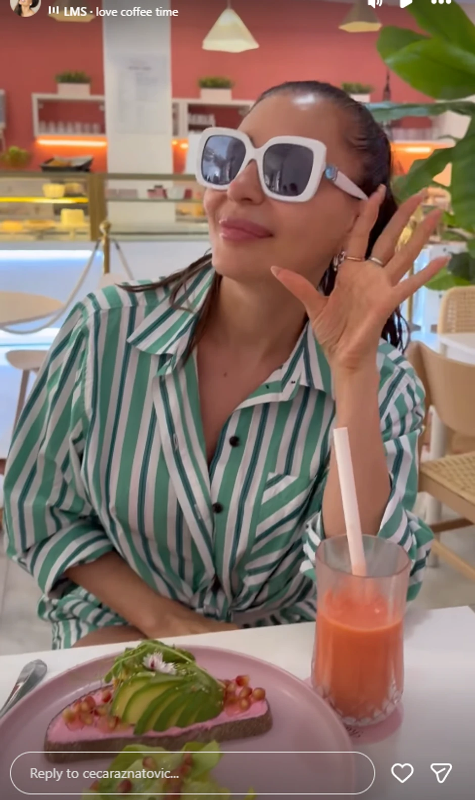 Ceca pokazala kako se hrani