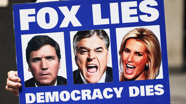 Gwiazdy telewizji Fox News kłamały, by bronić Donalda Trumpa. "Jego prawniczka to kompletna wariatka"