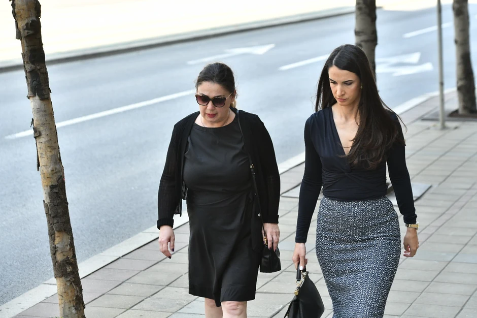 Miljana Kecmanović stigla na suđenje u pratnji advokata