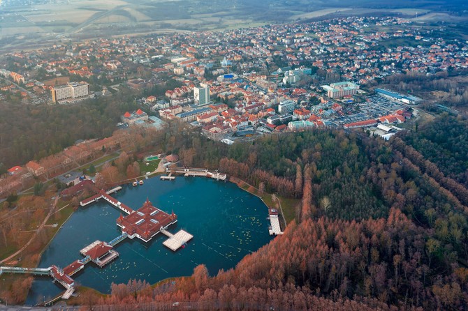 Termalno jezero Heviz