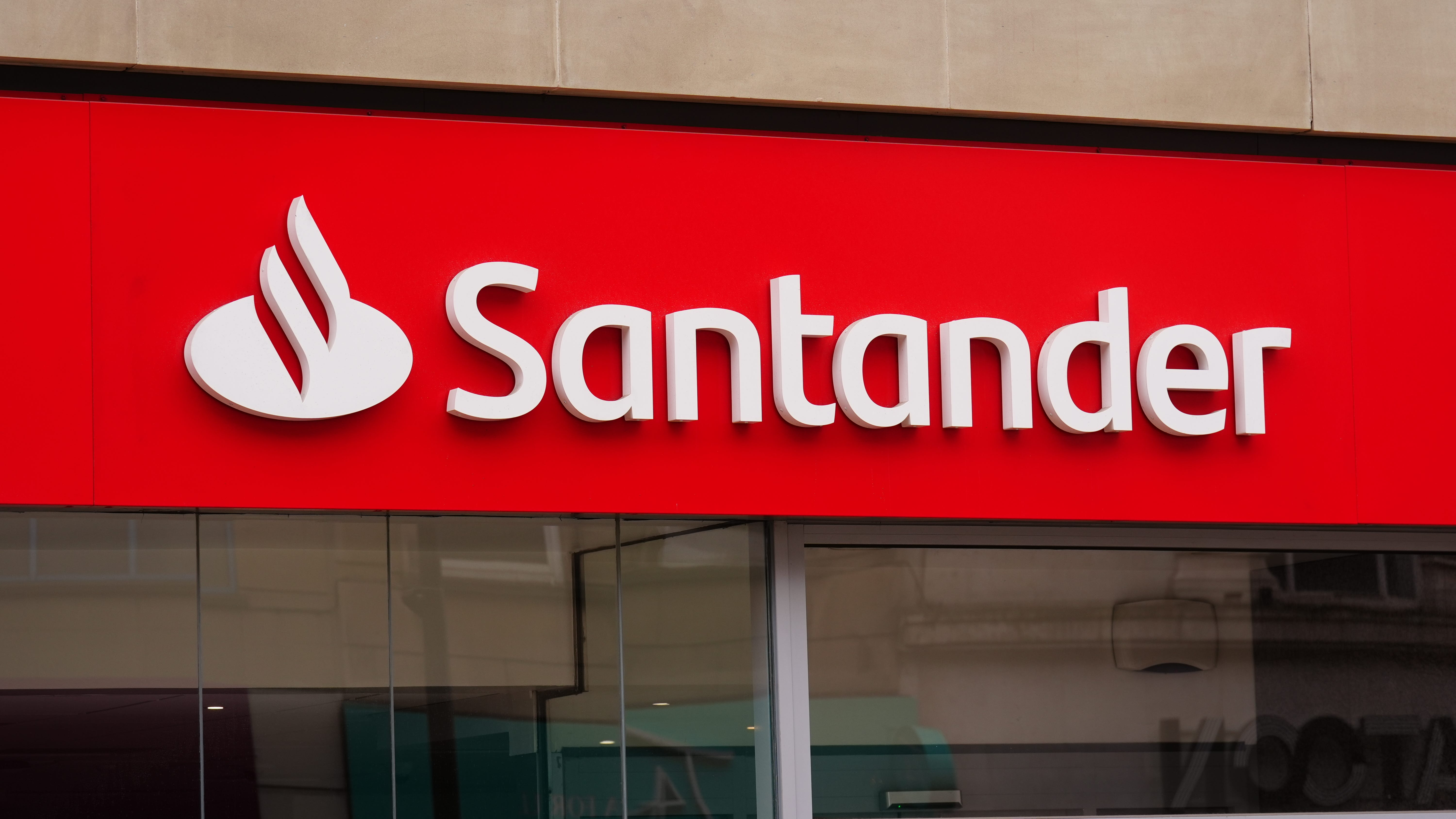 Wait, is your Santander shutting? 44 branches close as 96% bank digitally
