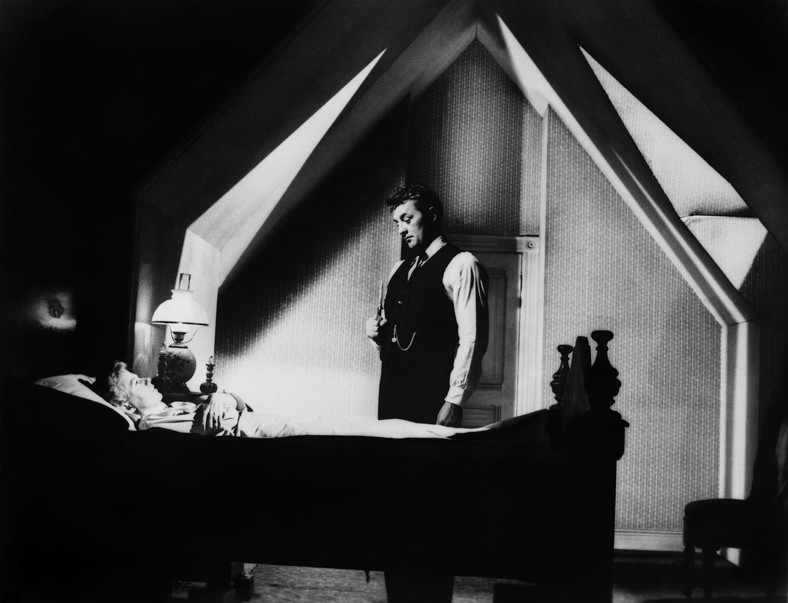 Shelley Winters i Robert Mitchum na planie filmu "Noc myśliwego", 1955 r.