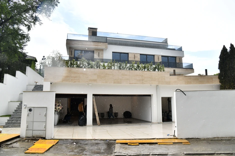 Vila Harisa Džinovića
