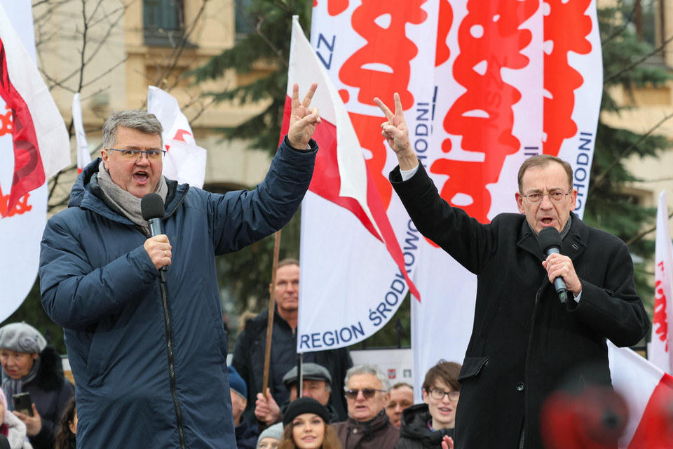 Prezydent ułaskawił Wąsika i Kamińskiego