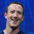 W ciągu roku pandemii majątek Marka Zuckerberga podwoił się. Na co wydaje pieniądze?