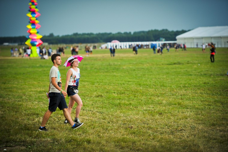 Publiczność na festiwalu Heineken Open'er (fot. Artur Rawicz / Onet)