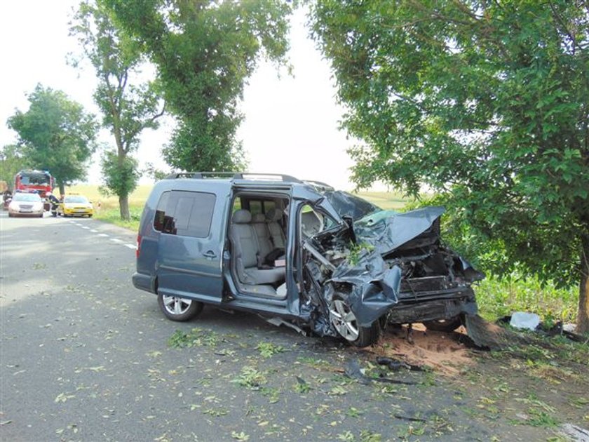 Vw caddy, który prowadził proboszcz z Toszka