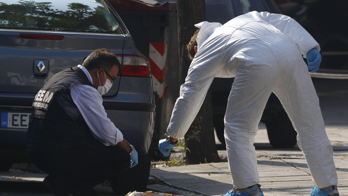 Grecka policja wykryła kolejne podejrzane paczki, zdetonowała pakunek zawierający urządzenie wybuchowe adresowany do ambasady Francji w Atenach - poinformowała agencja Retuers powołując się na naocznych świadków.