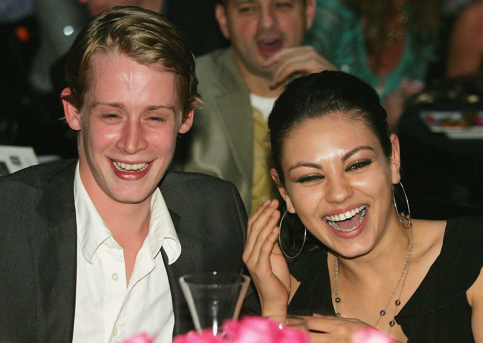 Macaulay Culkin i Mila Kunis