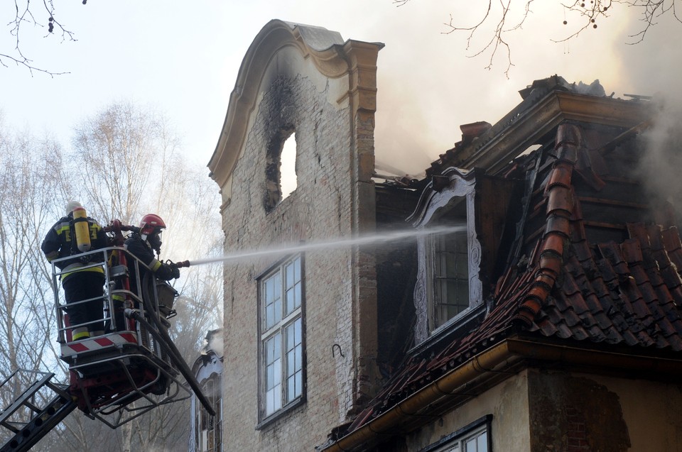 POŻAR DWORKU W GDAŃSKU