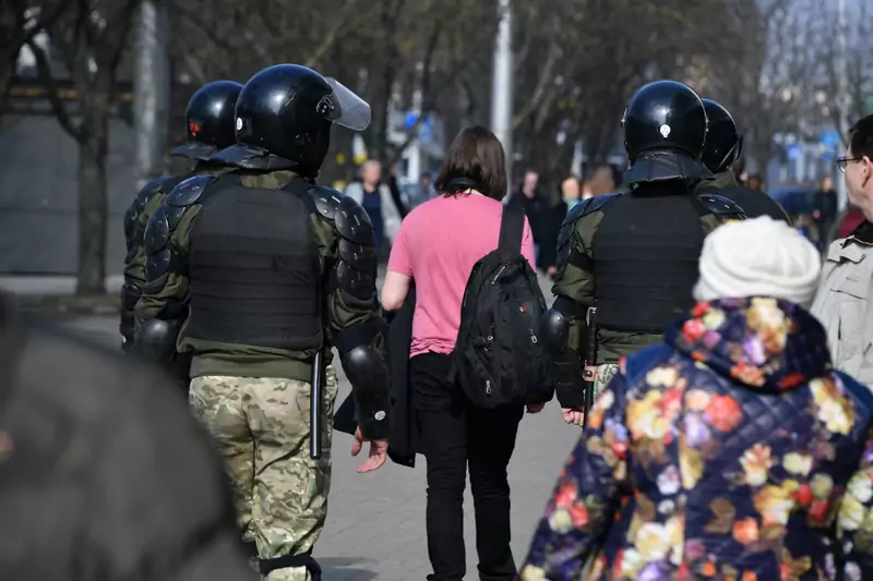 Zatrzymania zwolenników opozycji w Mińsku